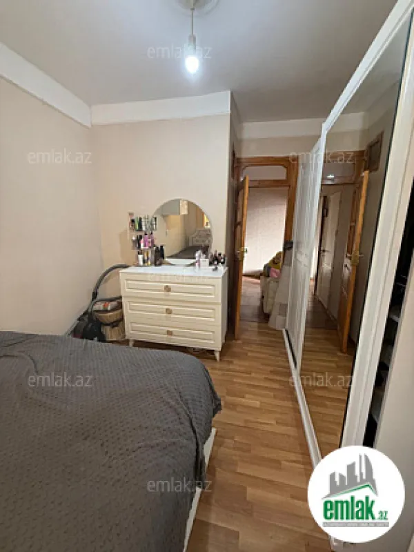 Satılır 2 otaqlı köhnə tikili 38 m²