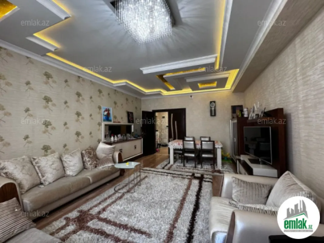 Satılır 3 otaqlı yeni tikili 125 m²