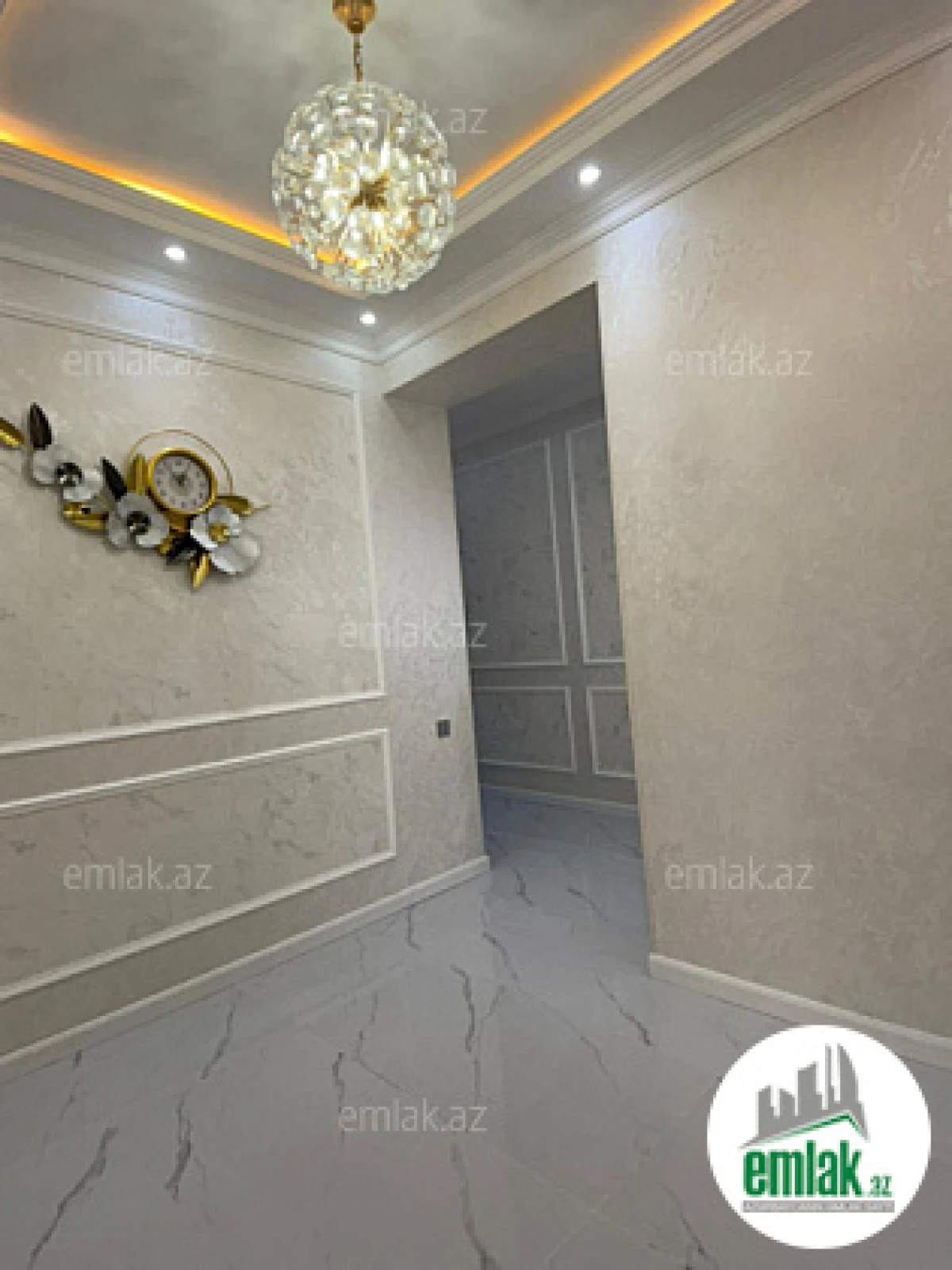 Satılır 3 otaqlı yeni tikili 80 m²
