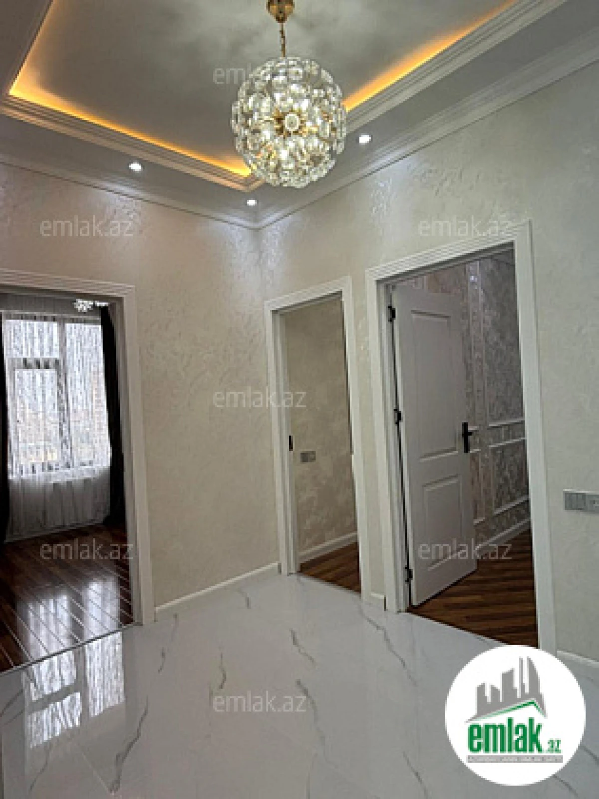 Satılır 3 otaqlı yeni tikili 80 m²