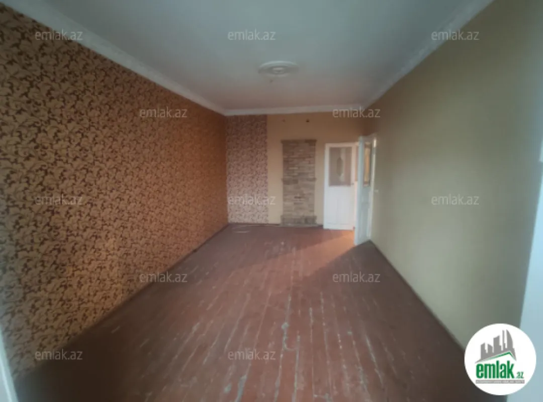 Satılır 3 otaqlı köhnə tikili 80 m²