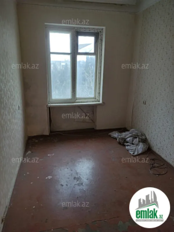 Satılır 3 otaqlı köhnə tikili 80 m²
