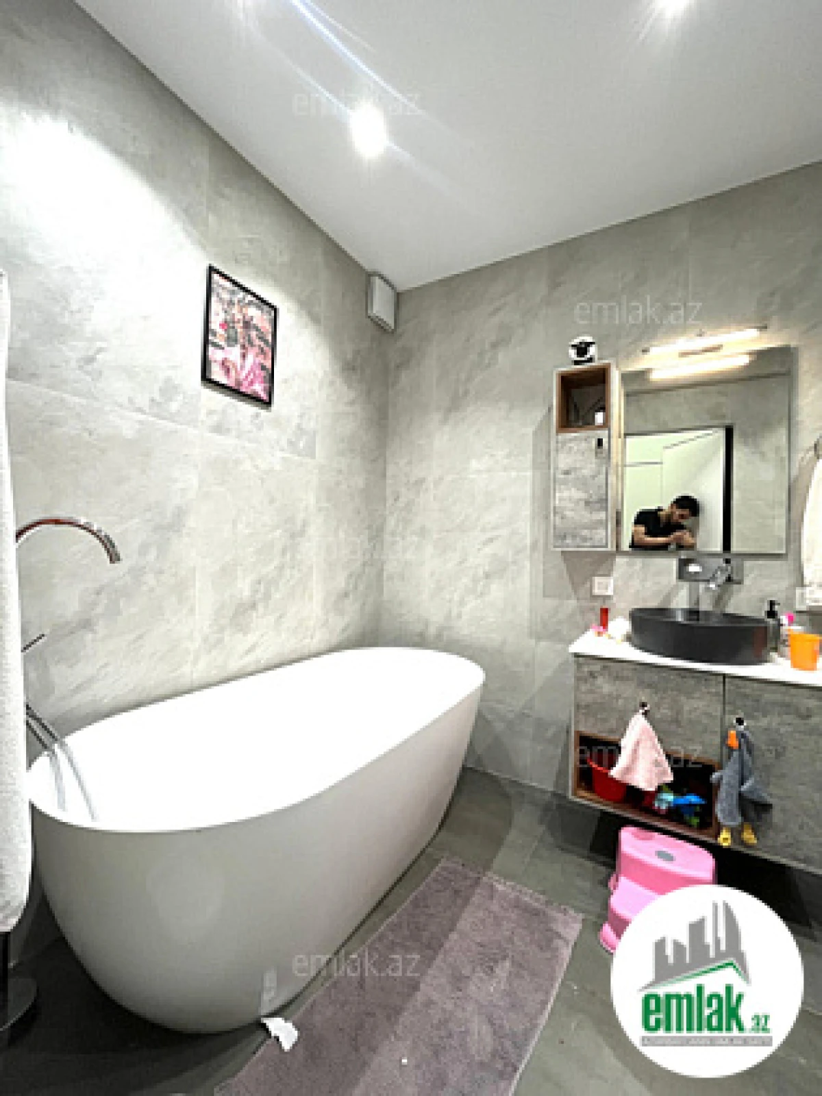 Satılır 3 otaqlı yeni tikili 142 m²