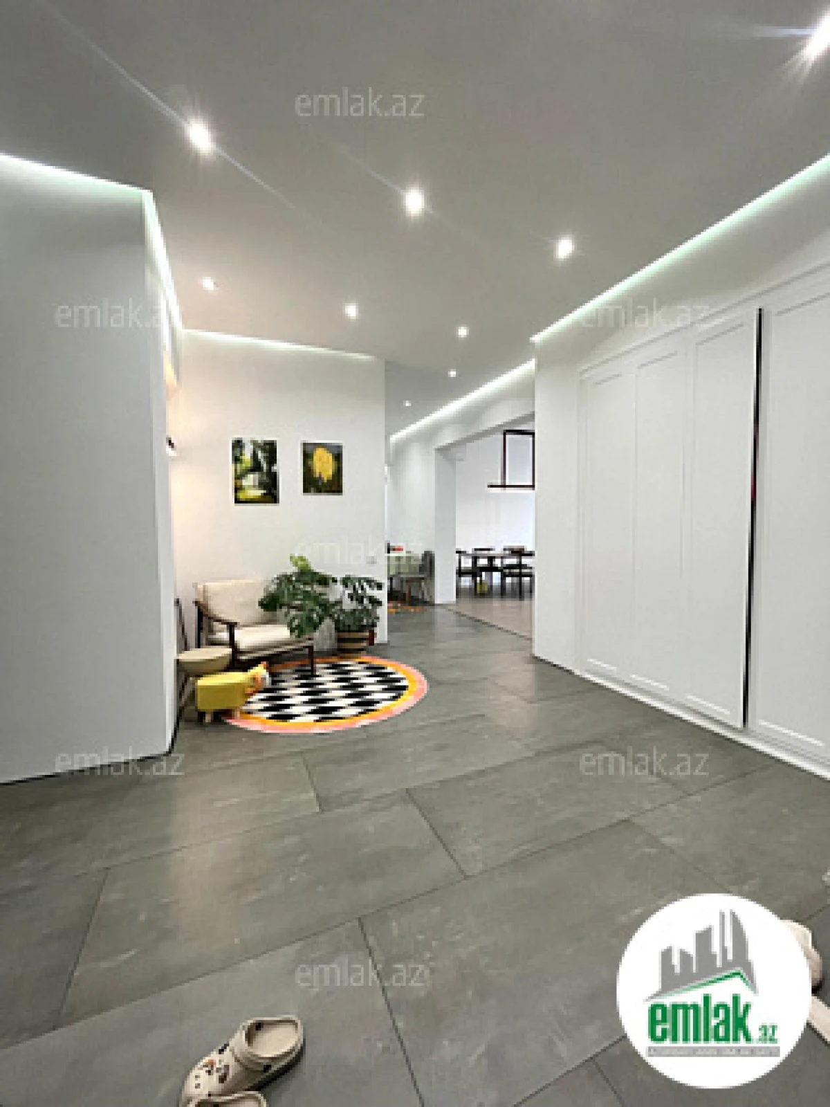 Satılır 3 otaqlı yeni tikili 142 m²