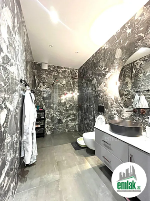 Satılır 3 otaqlı yeni tikili 142 m²