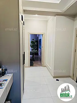 Satılır 2 otaqlı yeni tikili 82.5 m²