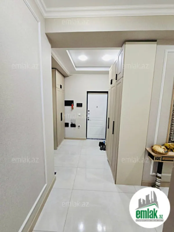 Satılır 2 otaqlı yeni tikili 82.5 m²