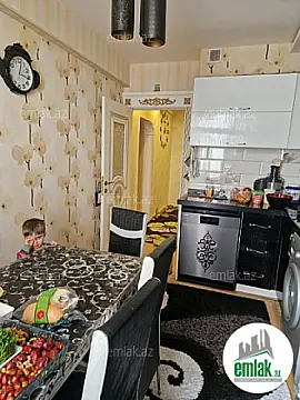 Satılır 3 otaqlı yeni tikili 80 m²