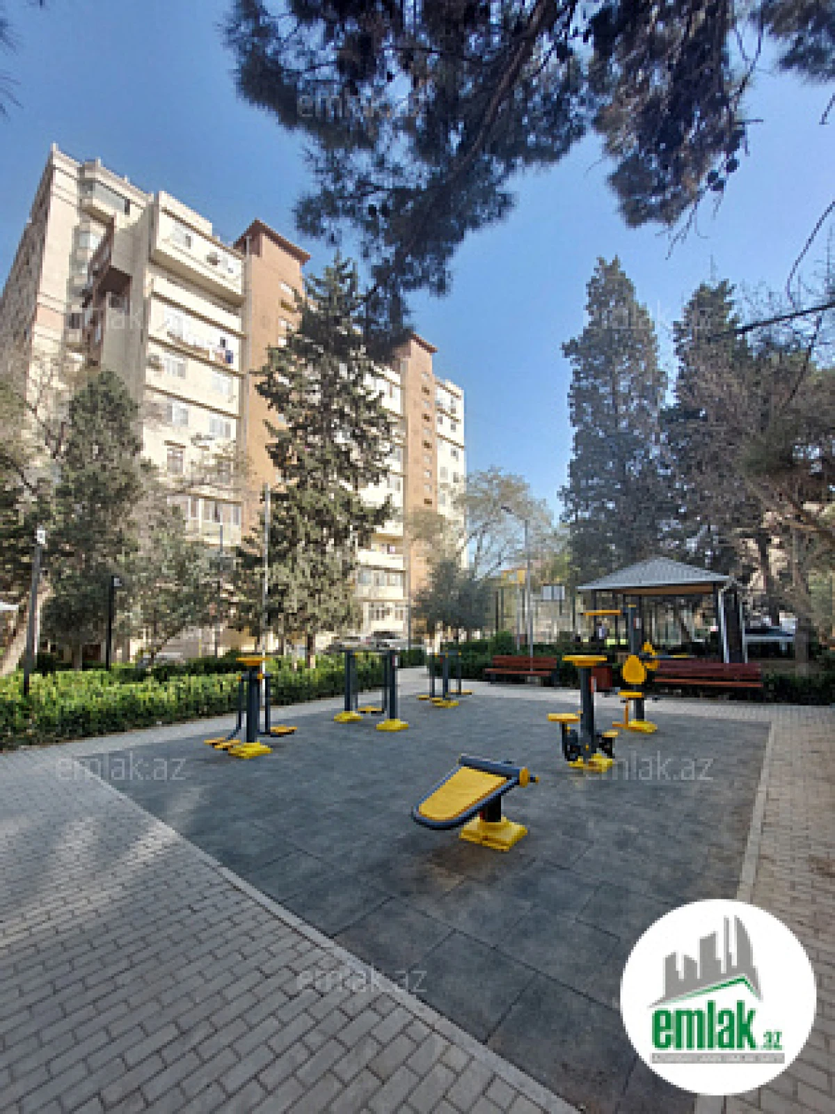Satılır 2 otaqlı köhnə tikili 50 m²