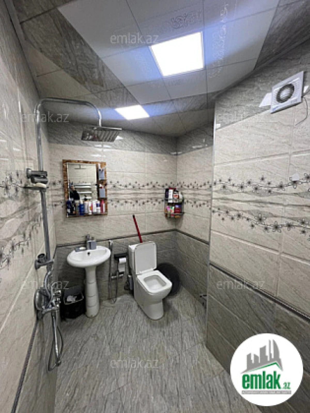 Satılır 2 otaqlı yeni tikili 60 m²