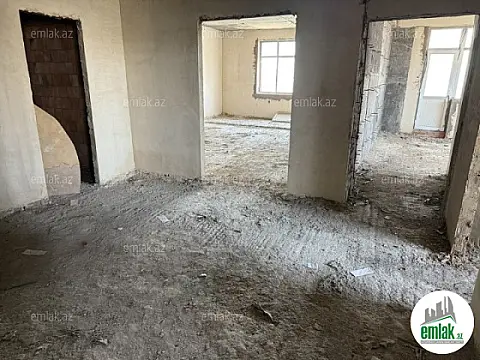 Satılır 4 otaqlı yeni tikili 200 m²