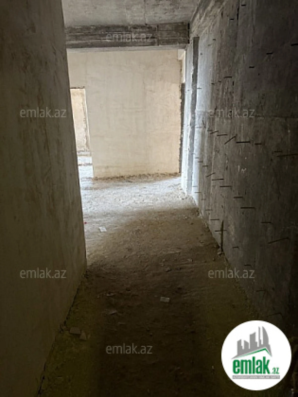 Satılır 4 otaqlı yeni tikili 200 m²