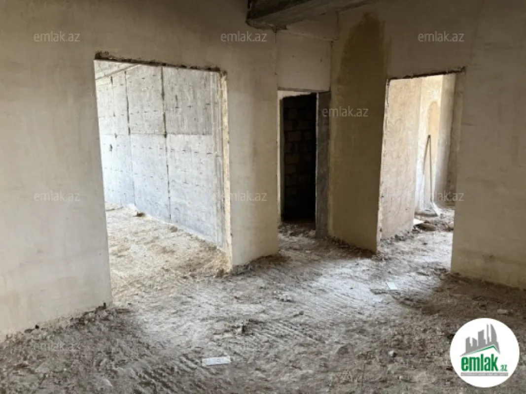 Satılır 4 otaqlı yeni tikili 200 m²