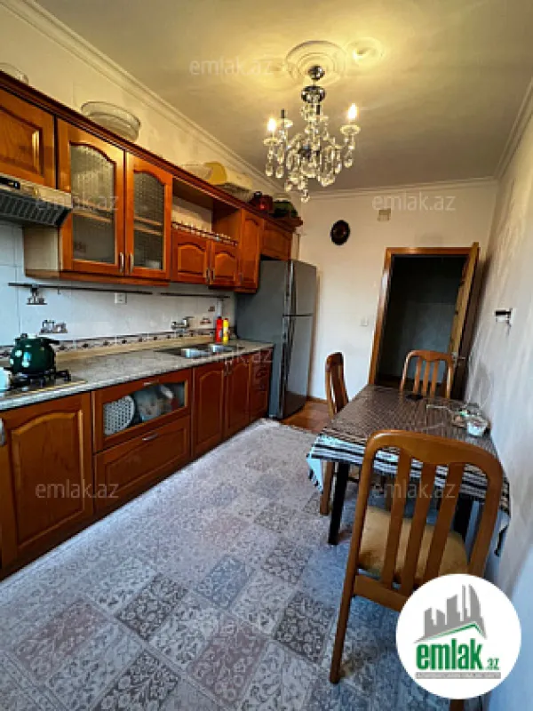 Satılır 3 otaqlı yeni tikili 100 m²