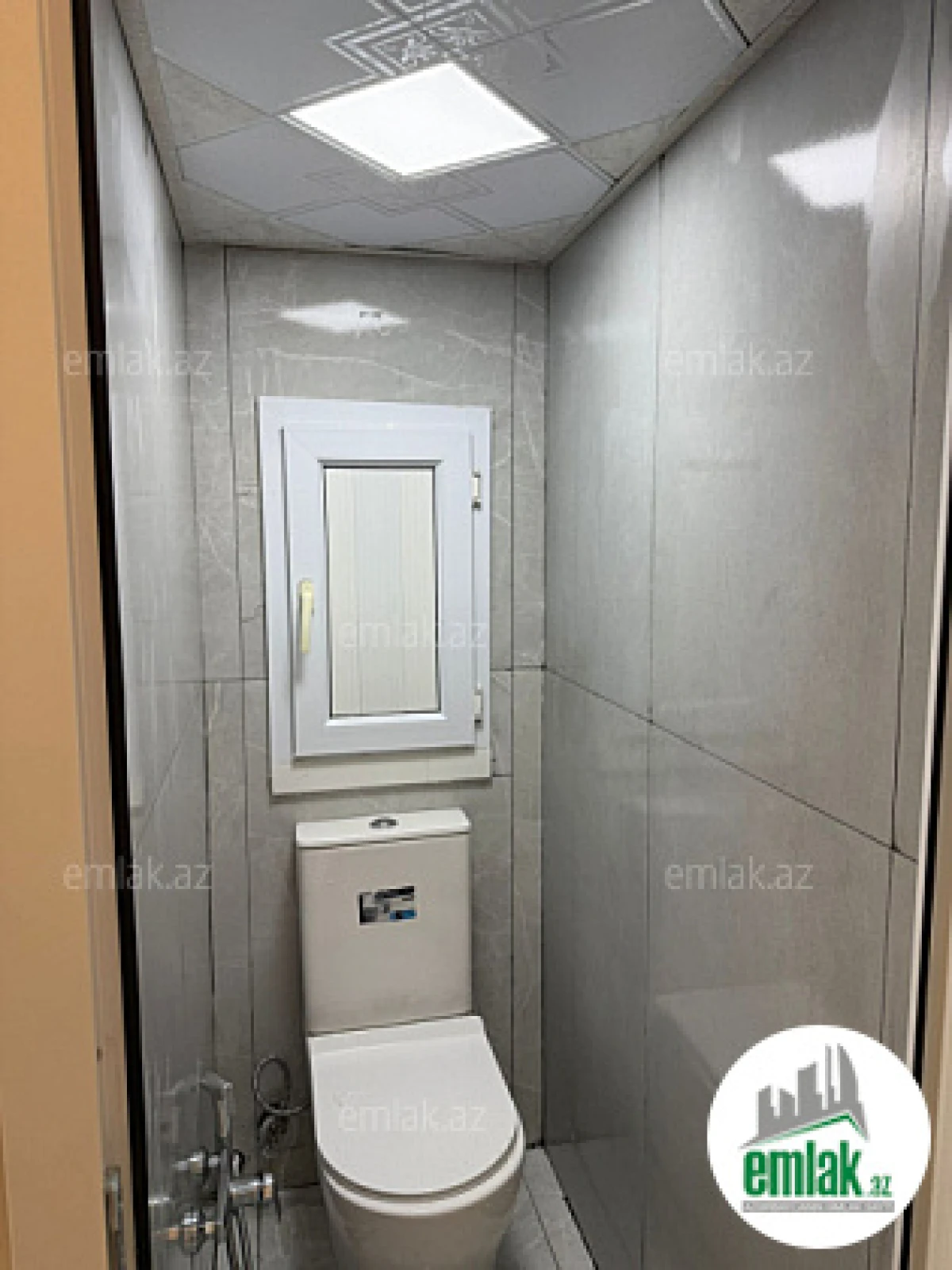 Satılır 2 otaqlı köhnə tikili 56 m²