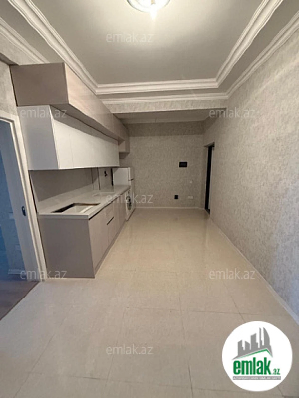 Satılır 2 otaqlı yeni tikili 76 m²