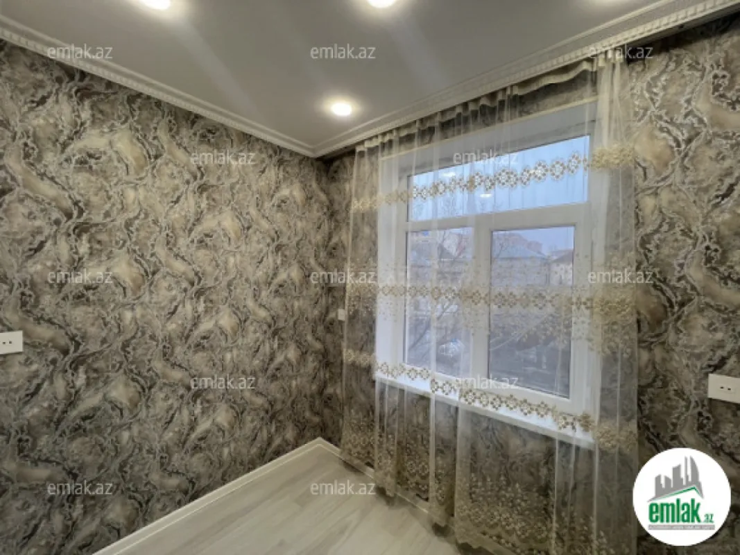 Satılır 2 otaqlı köhnə tikili 40 m²