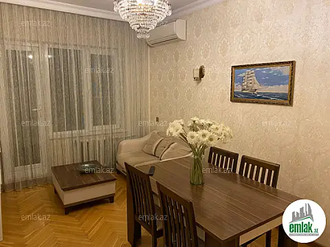 Satılır 3 otaqlı köhnə tikili 75 m² — Bakı 3 otaq 75.00 m²
