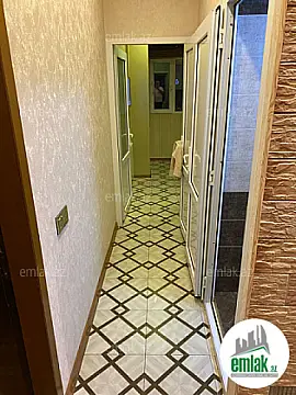 Satılır 3 otaqlı köhnə tikili 75 m²
