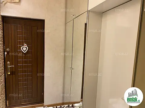 Satılır 3 otaqlı köhnə tikili 75 m²