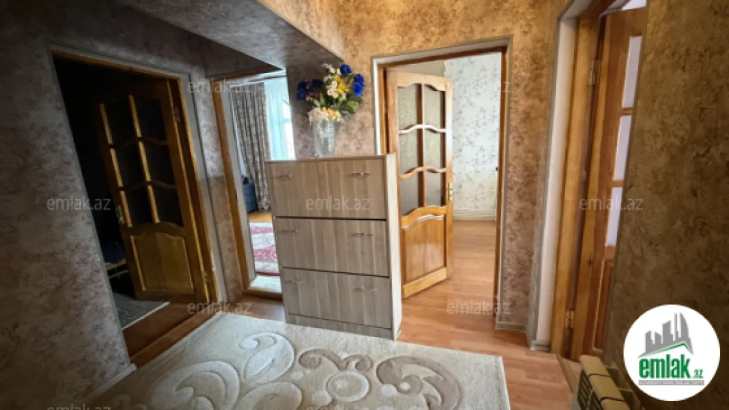 Satılır 5 otaqlı köhnə tikili 77 m²