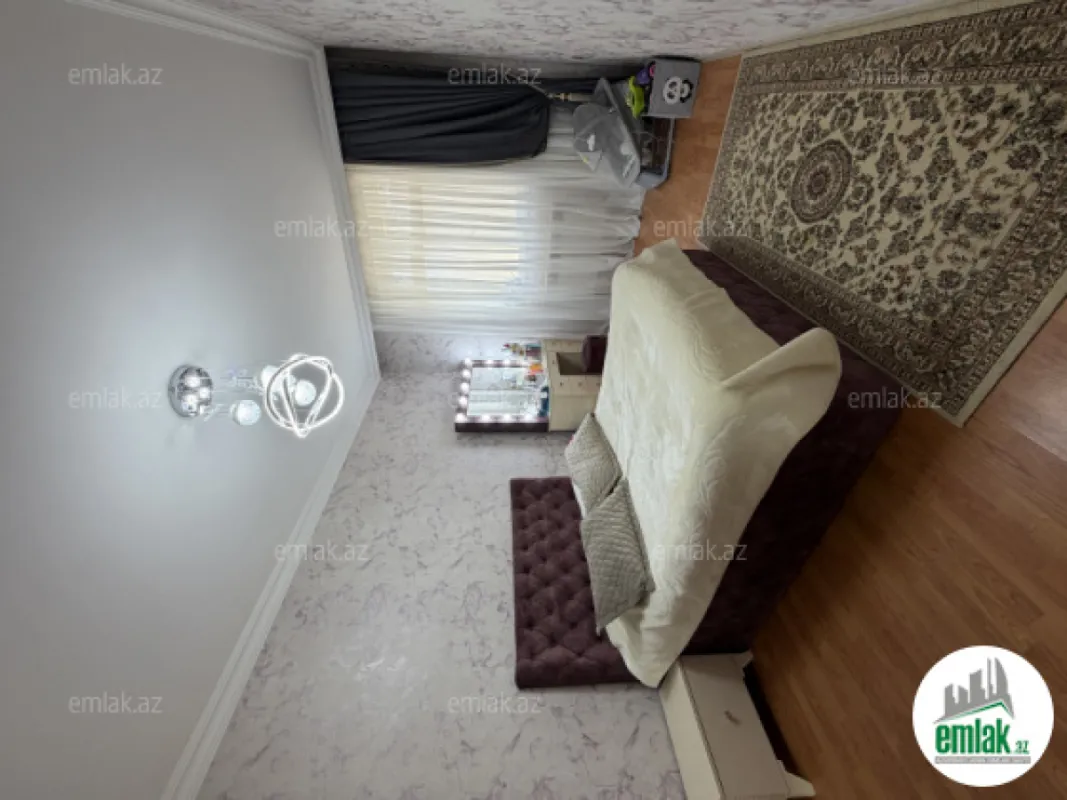 Satılır 5 otaqlı köhnə tikili 77 m²