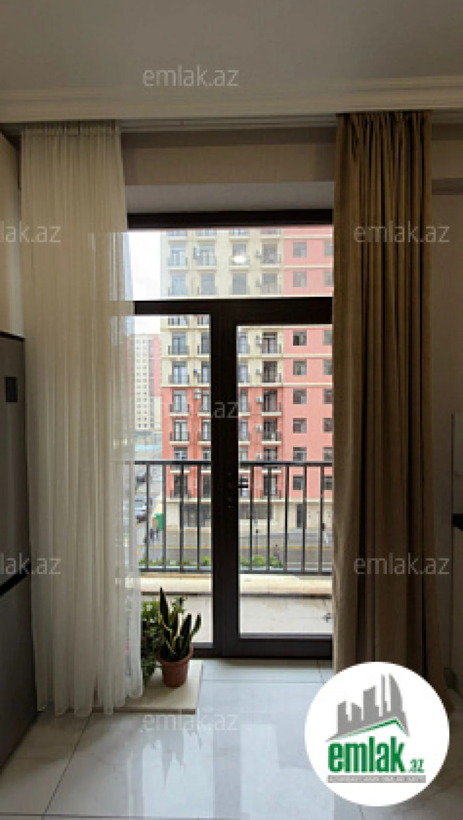 Satılır 2 otaqlı yeni tikili 65 m²