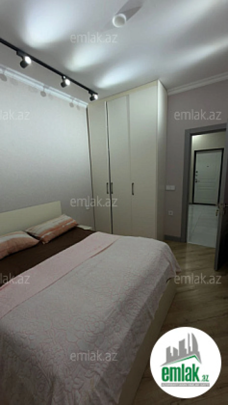 Satılır 2 otaqlı yeni tikili 65 m²