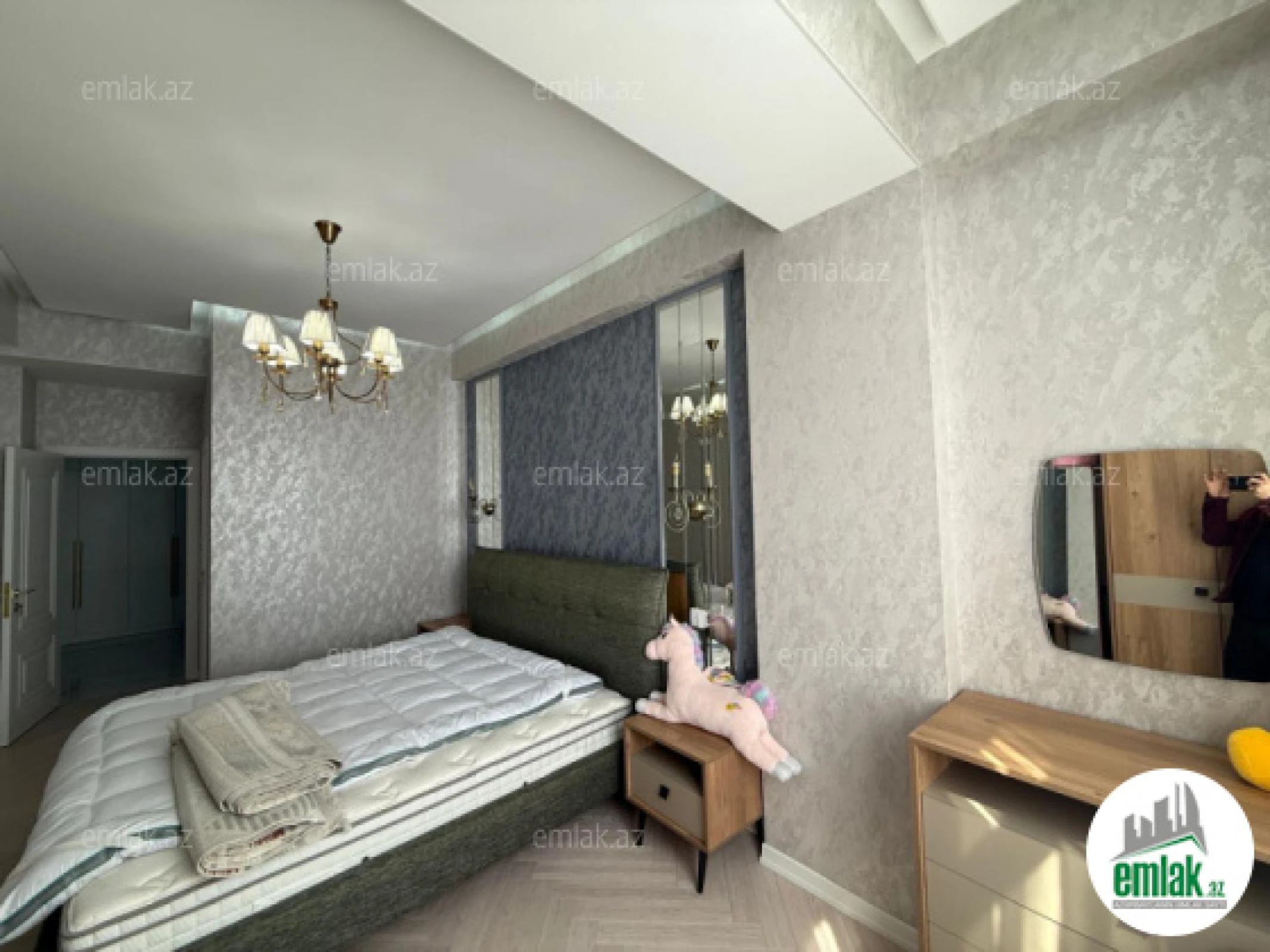 Satılır 3 otaqlı yeni tikili 106 m²