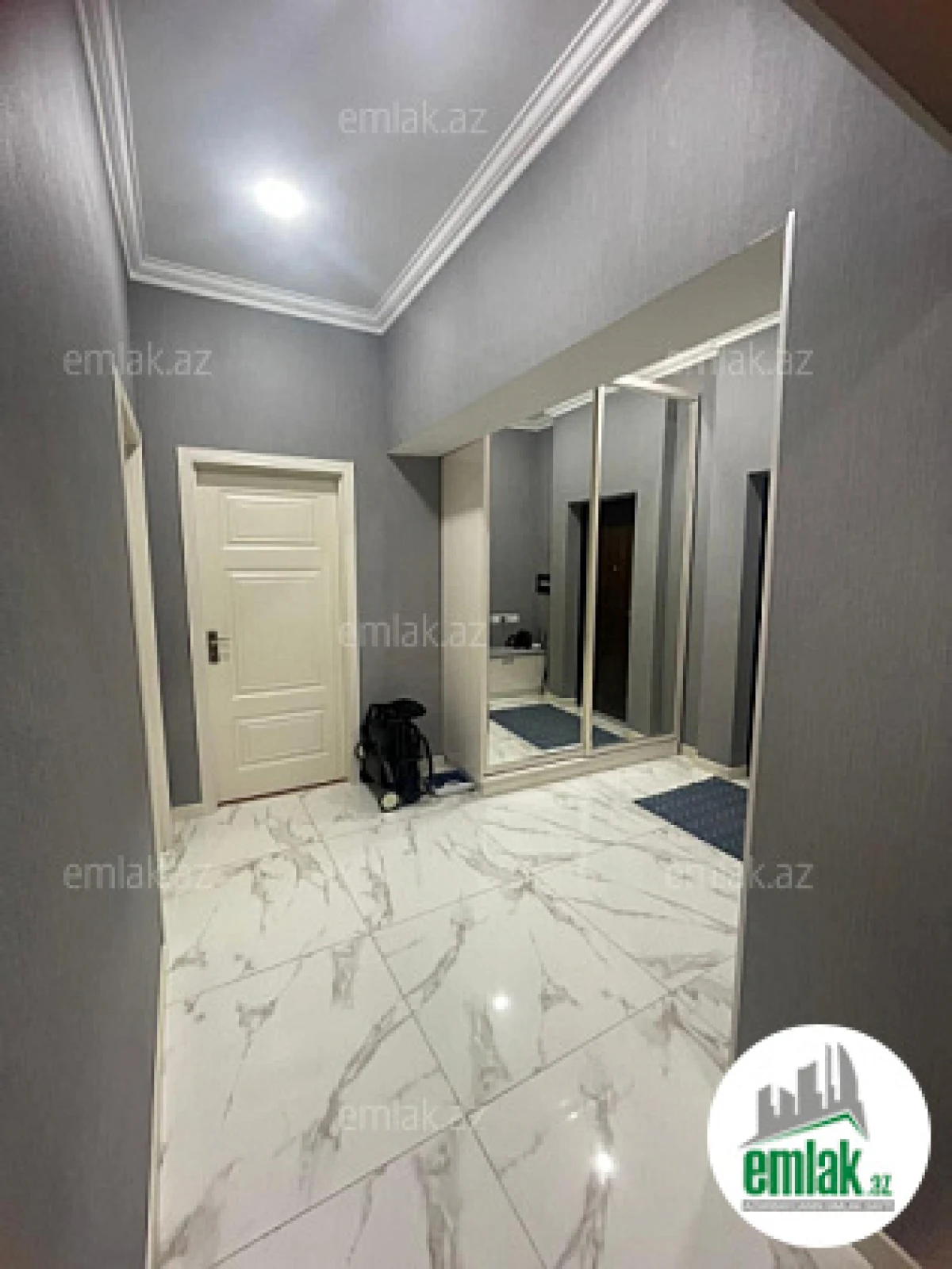 Satılır 3 otaqlı yeni tikili 96 m²