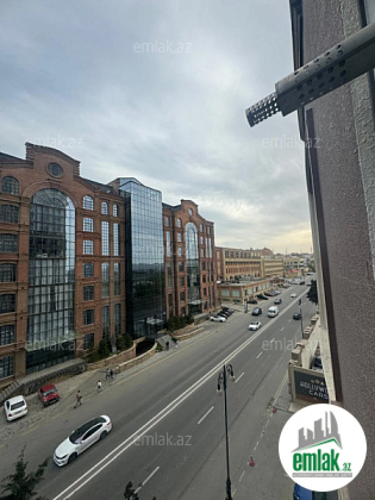 Satılır 3 otaqlı yeni tikili 96 m²