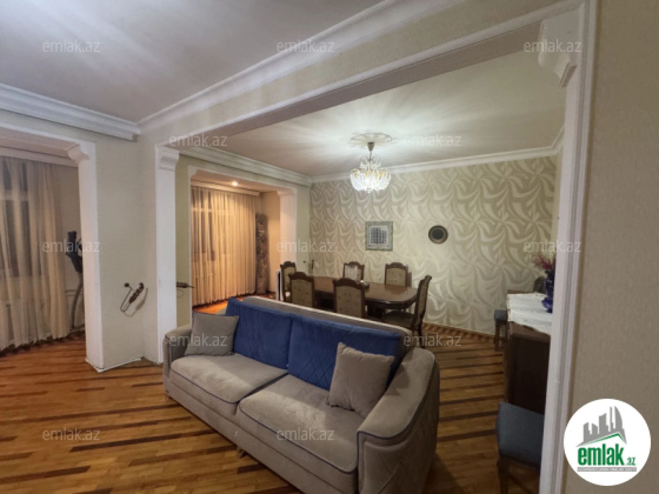 Satılır 4 otaqlı köhnə tikili 110 m²