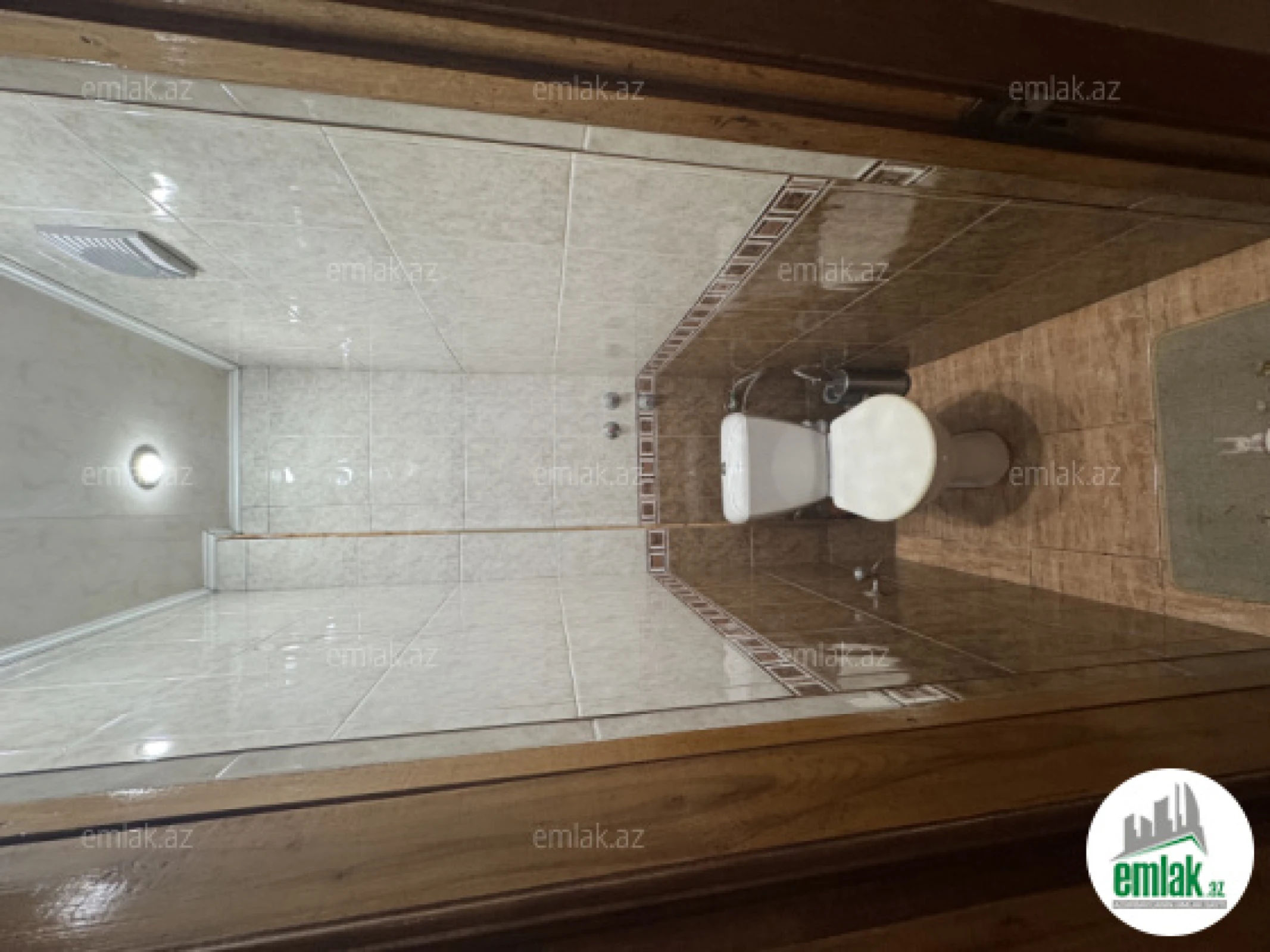 Satılır 4 otaqlı köhnə tikili 110 m²