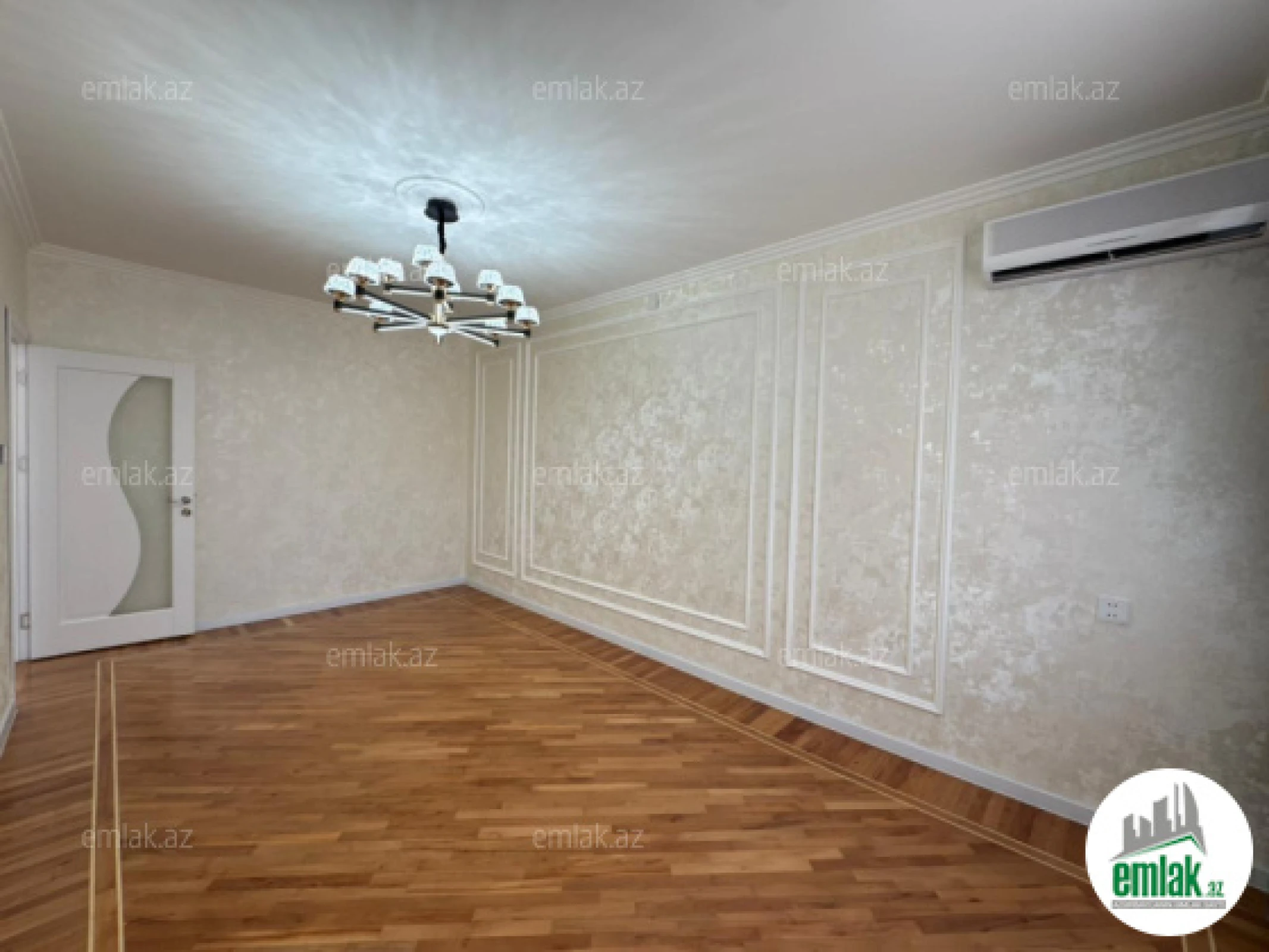 Satılır 2 otaqlı köhnə tikili 60 m²