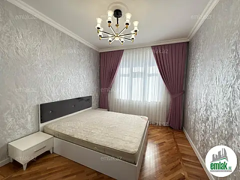 Satılır 2 otaqlı köhnə tikili 60 m²