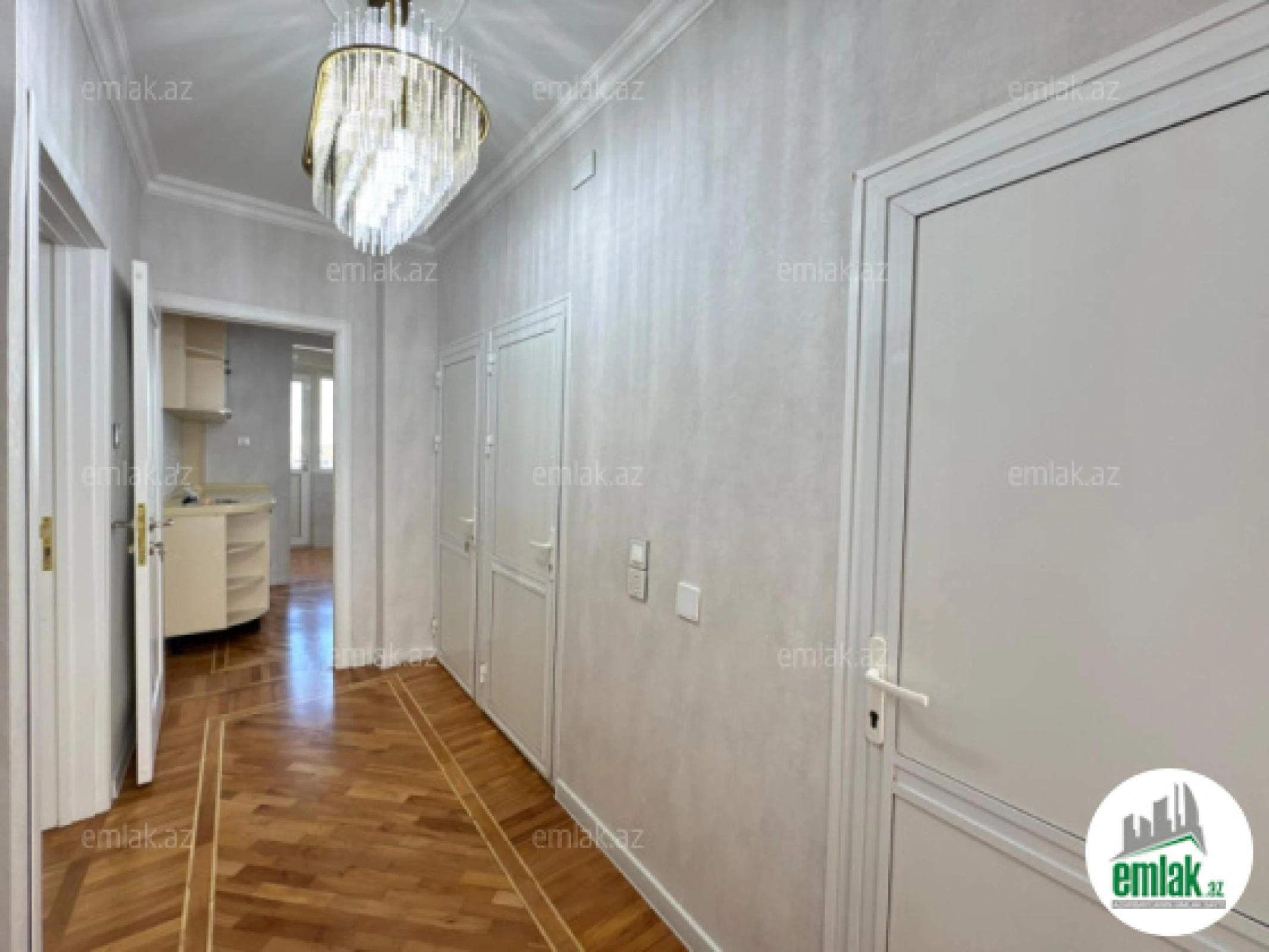 Satılır 2 otaqlı köhnə tikili 60 m²