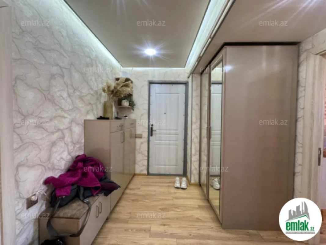 Satılır 3 otaqlı köhnə tikili 75 m²