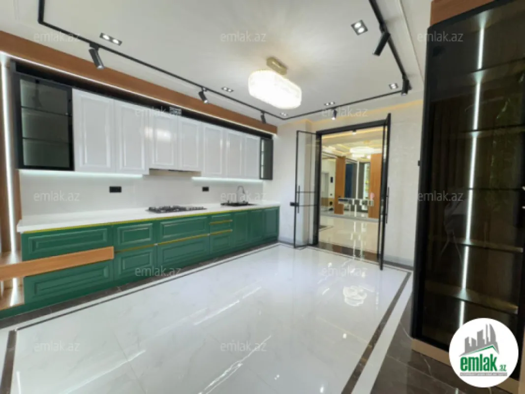 Satılır 4 otaqlı yeni tikili 186 m²