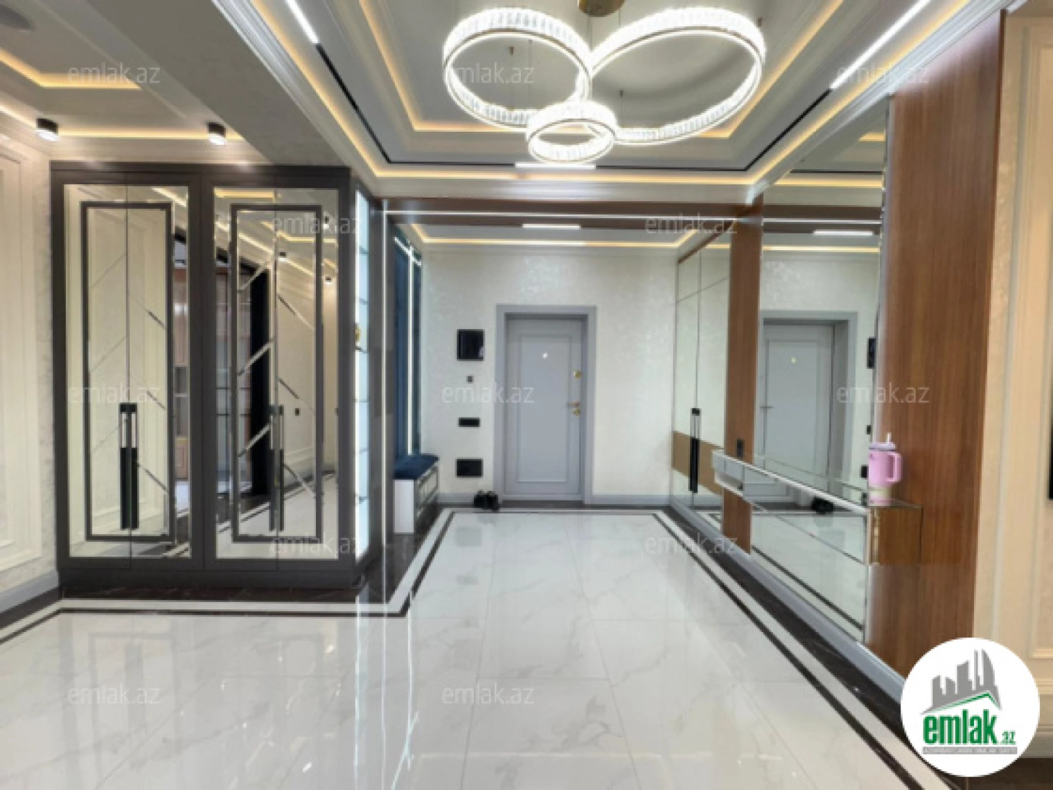 Satılır 4 otaqlı yeni tikili 186 m²