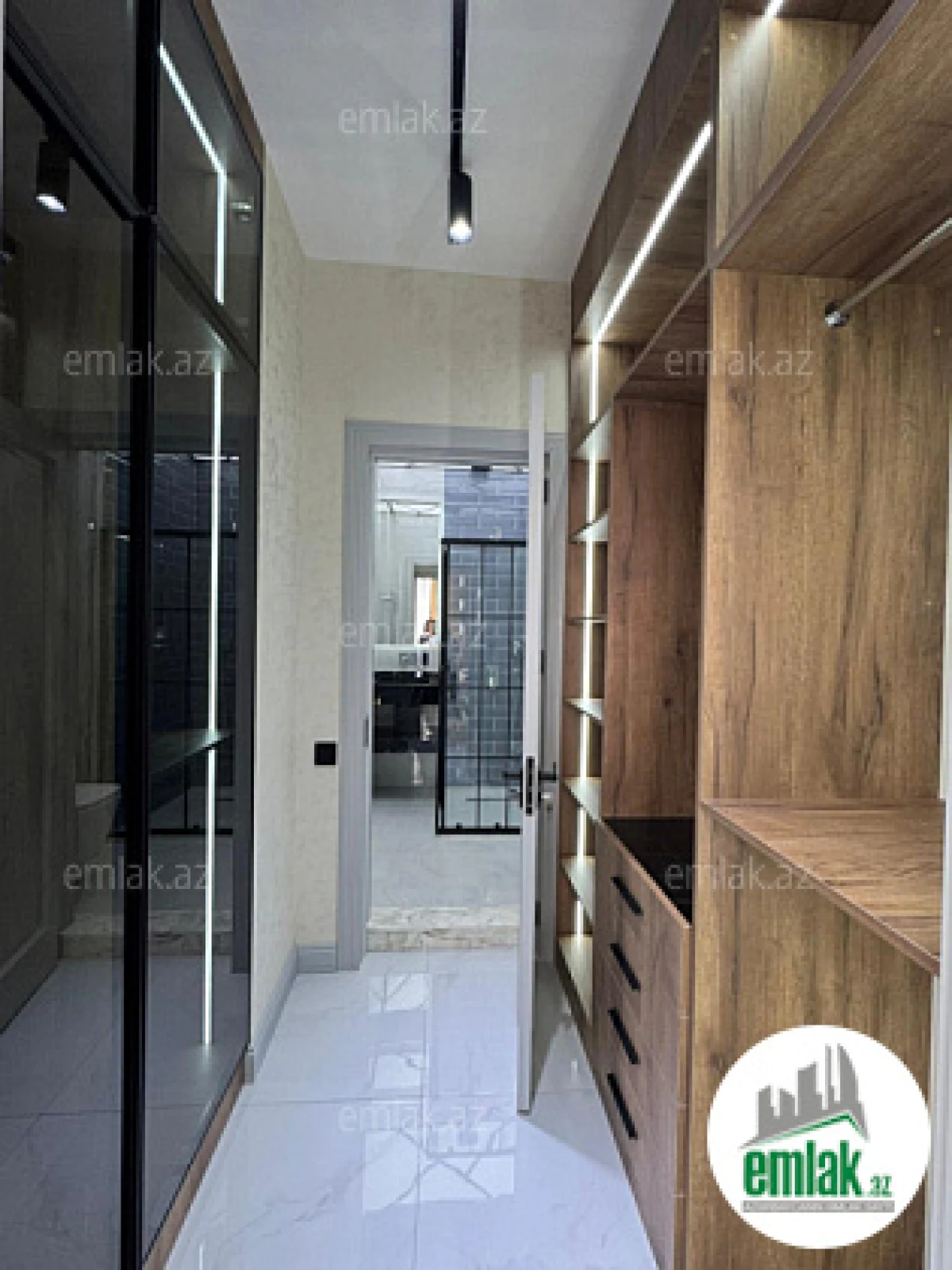 Satılır 4 otaqlı yeni tikili 186 m²