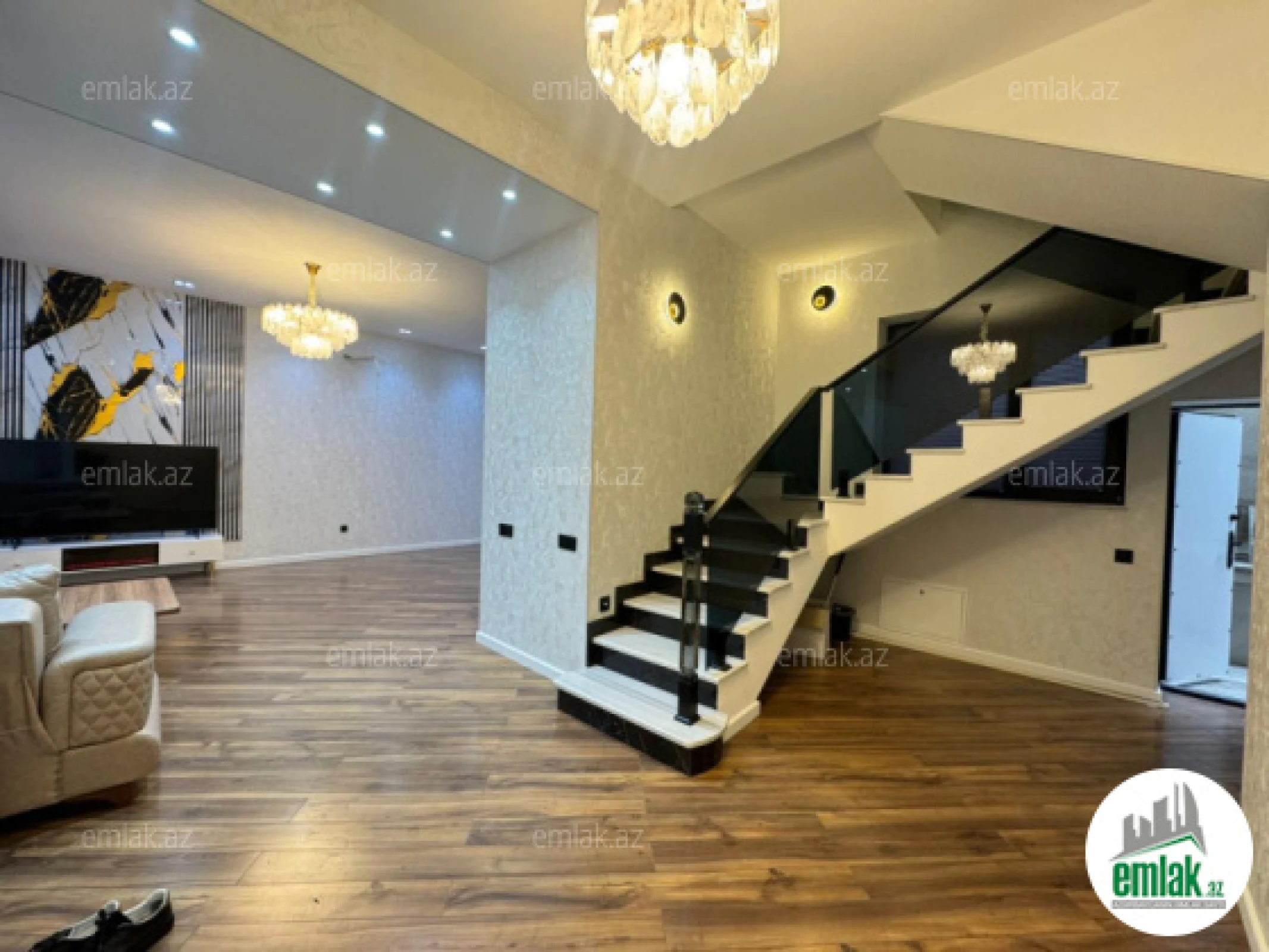 Satılır 4 otaqlı həyət evi 158 m²