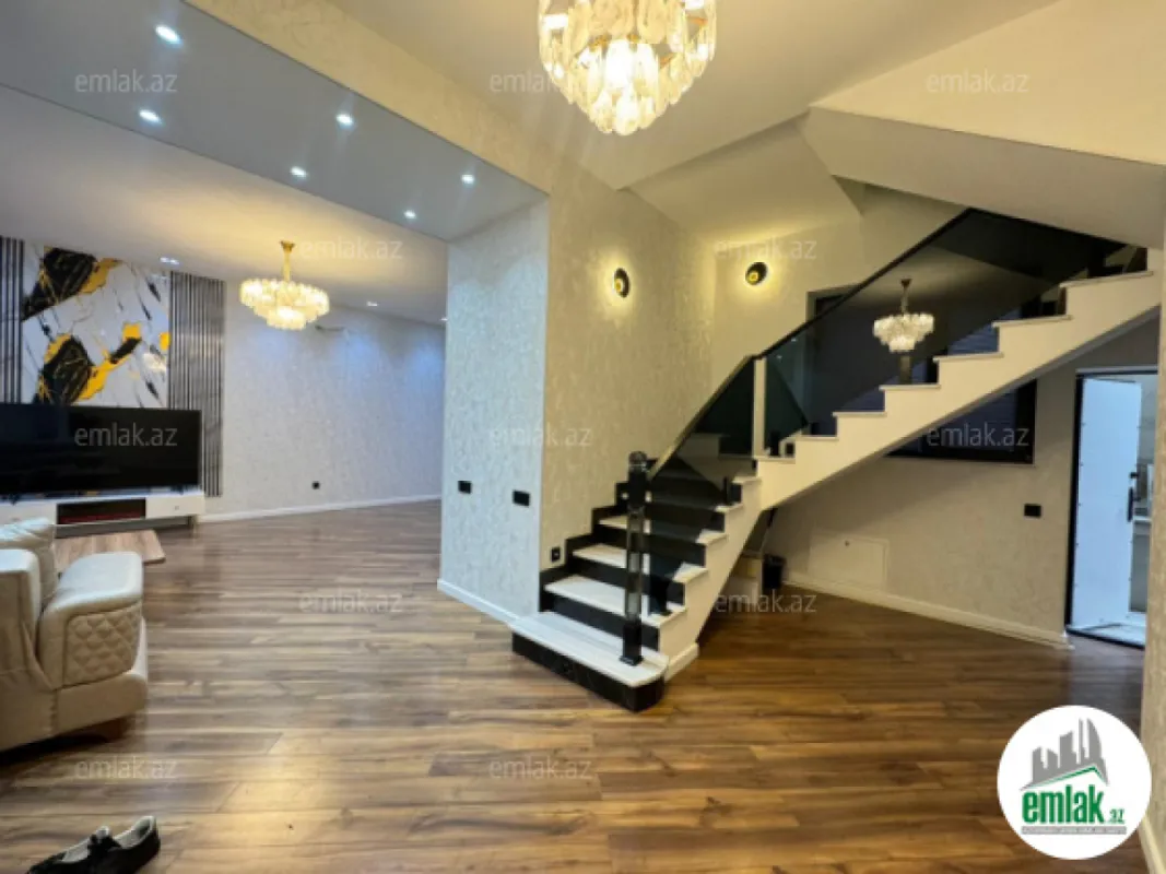 Satılır 4 otaqlı həyət evi 158 m²
