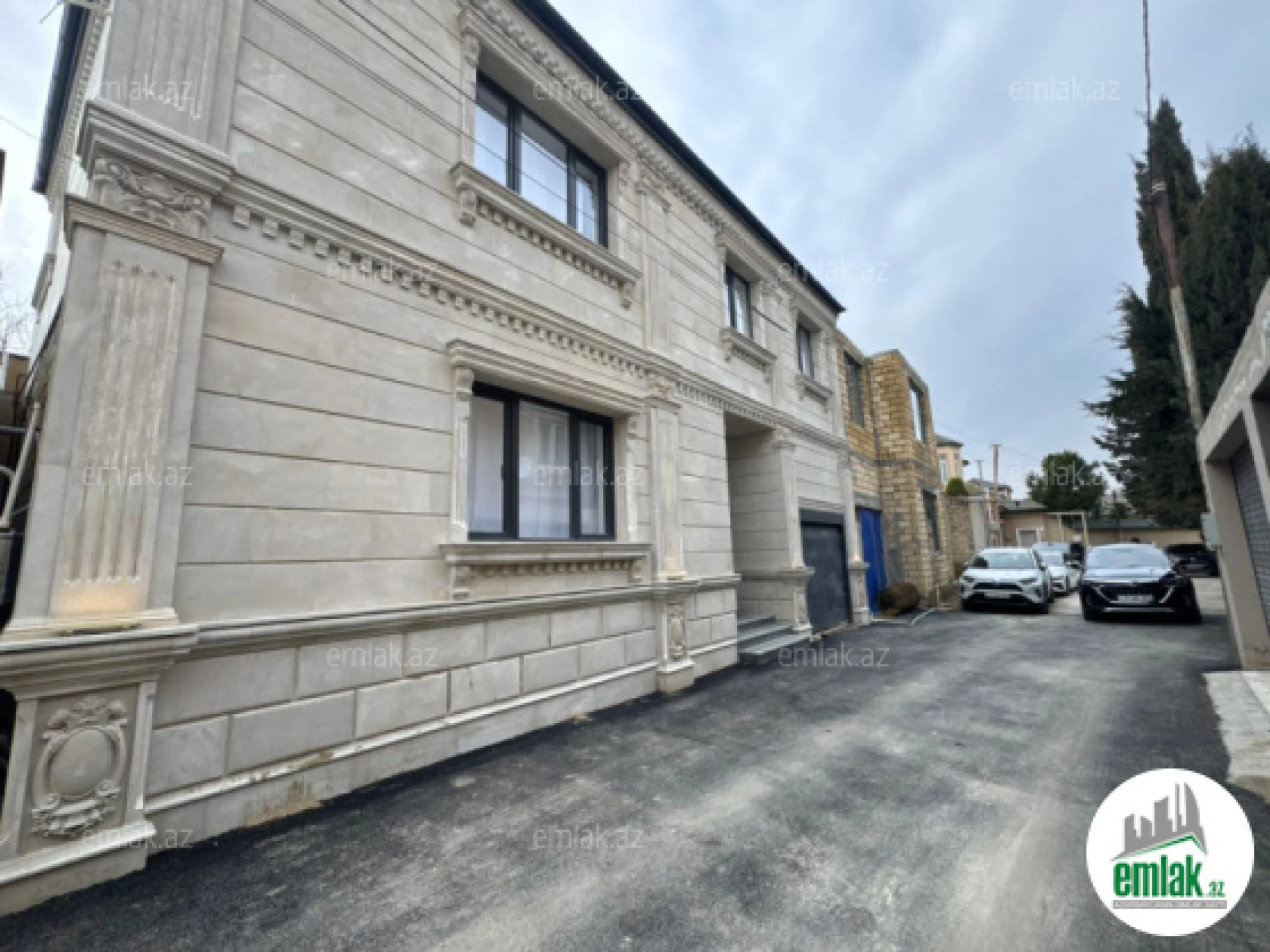 Satılır 4 otaqlı həyət evi 158 m²