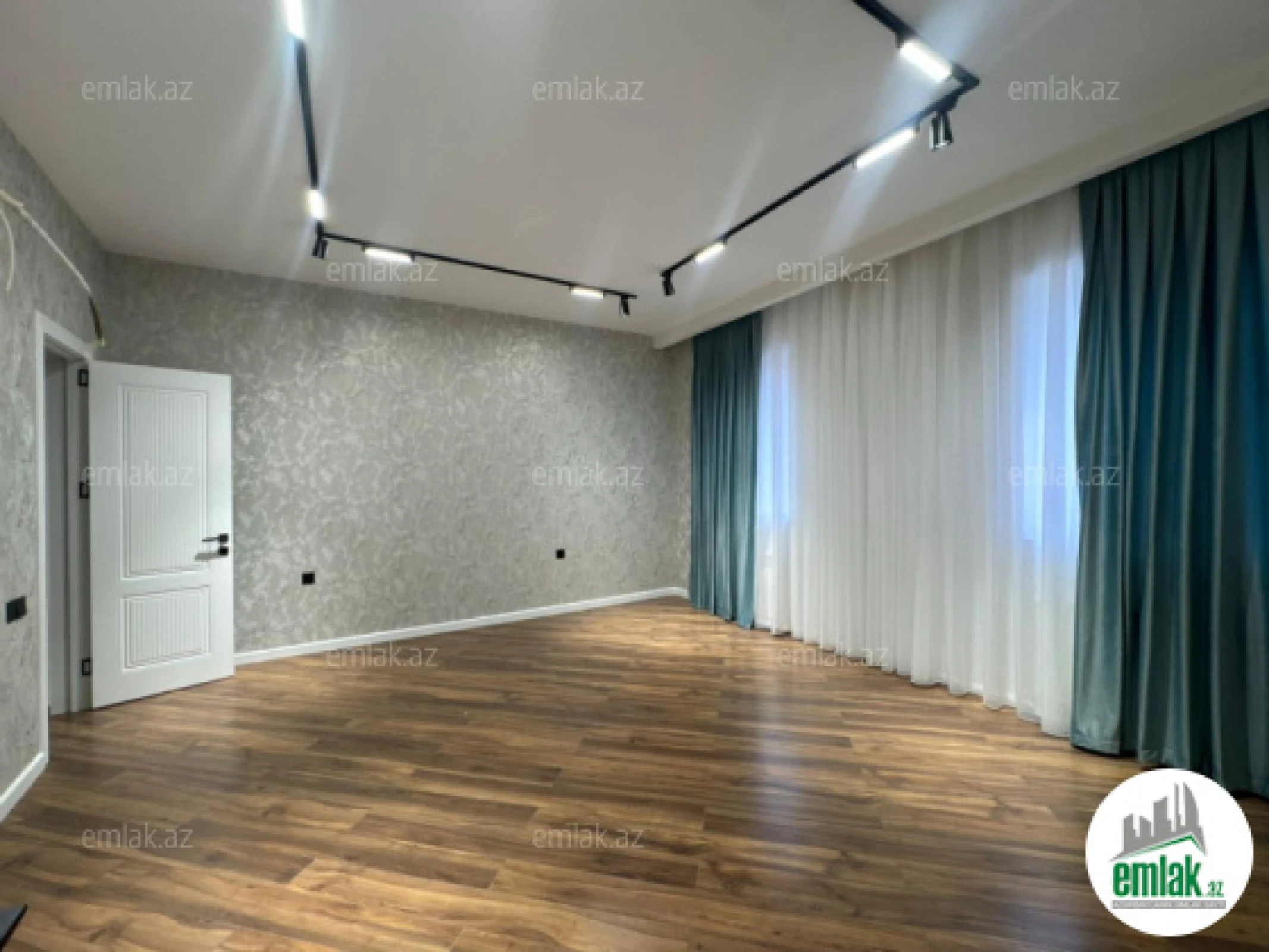 Satılır 4 otaqlı həyət evi 158 m²