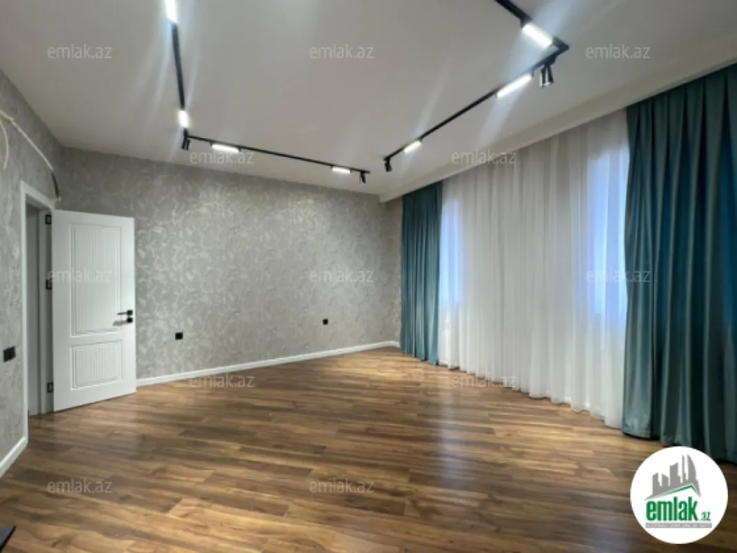 Satılır 4 otaqlı həyət evi 158 m²