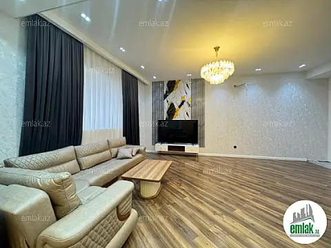 Satılır 4 otaqlı həyət evi 158 m²