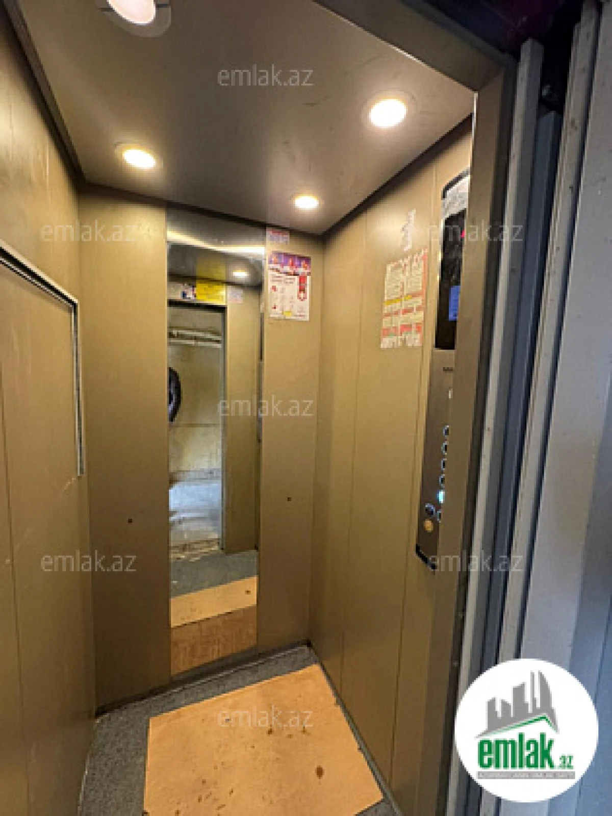 Satılır 3 otaqlı köhnə tikili 110 m²