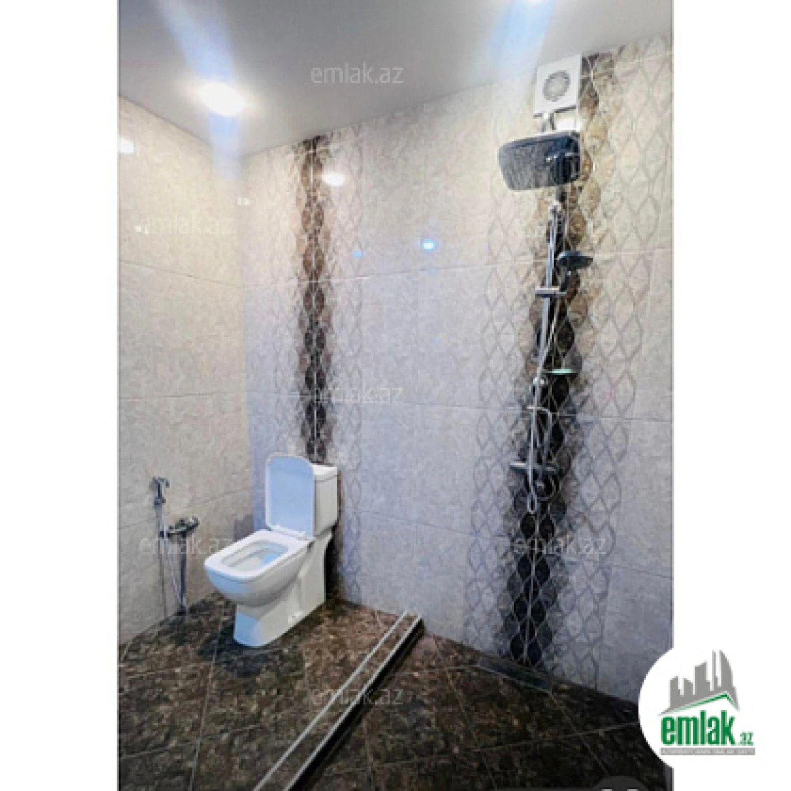 Satılır 3 otaqlı yeni tikili 120 m²