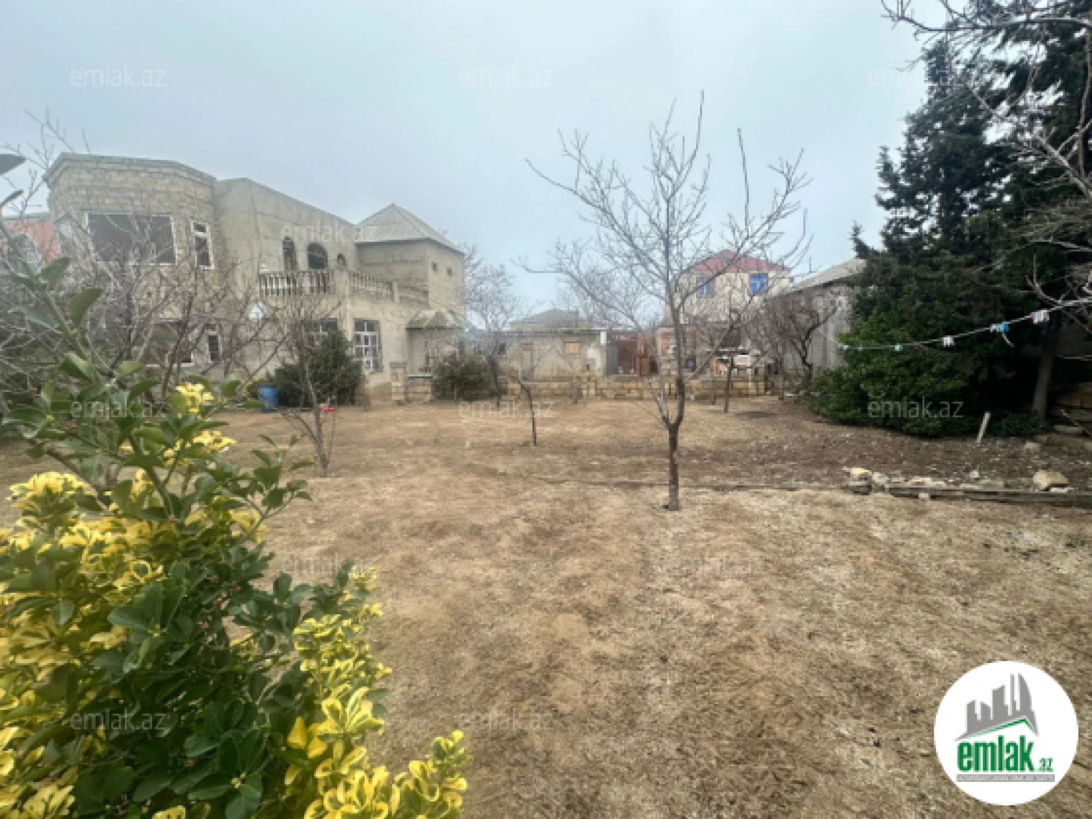 Satılır 6 otaqlı həyət evi 190 m²