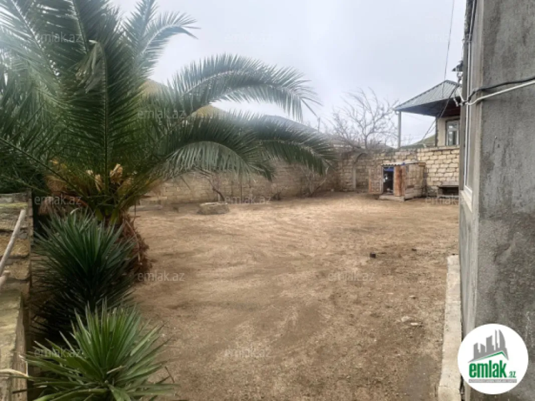 Satılır 6 otaqlı həyət evi 190 m²